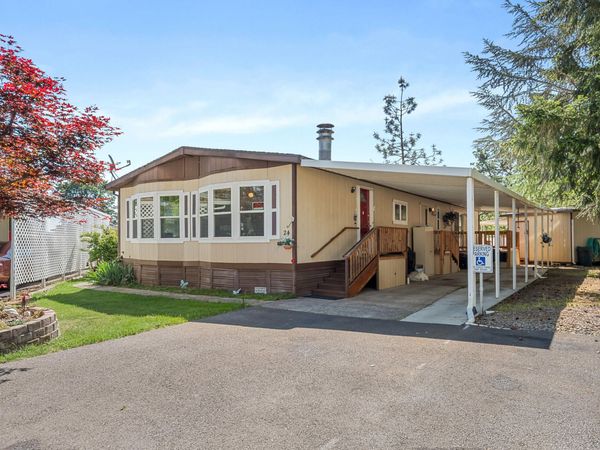 6850 Downing Road, Unit SPC 24, Central Point, OR 97502