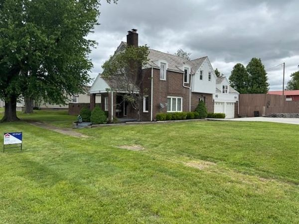 110 S Pearl, McArthur, OH 45651
