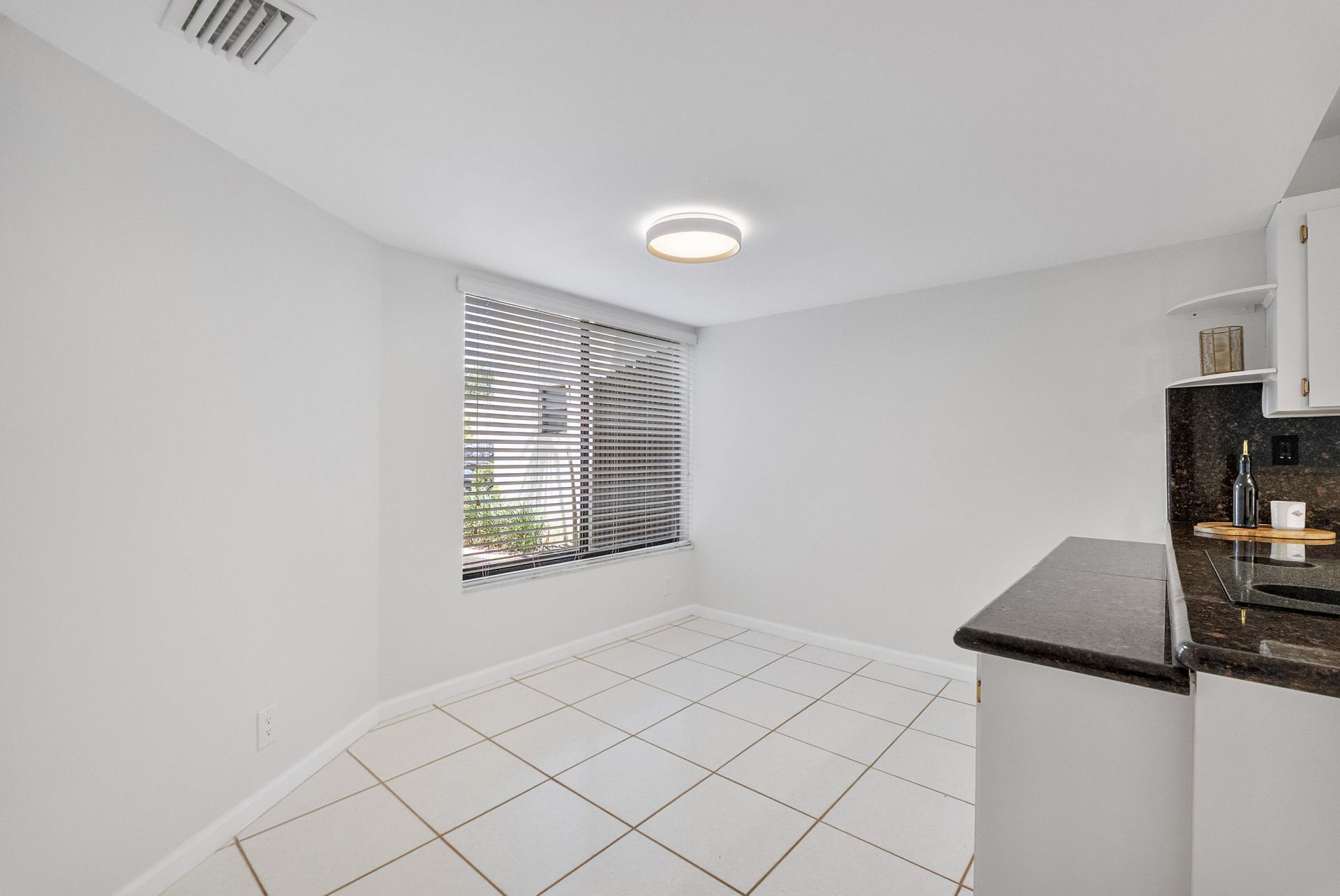 9717 N New River Canal Road, Unit 409, Plantation, FL 33324 Photo