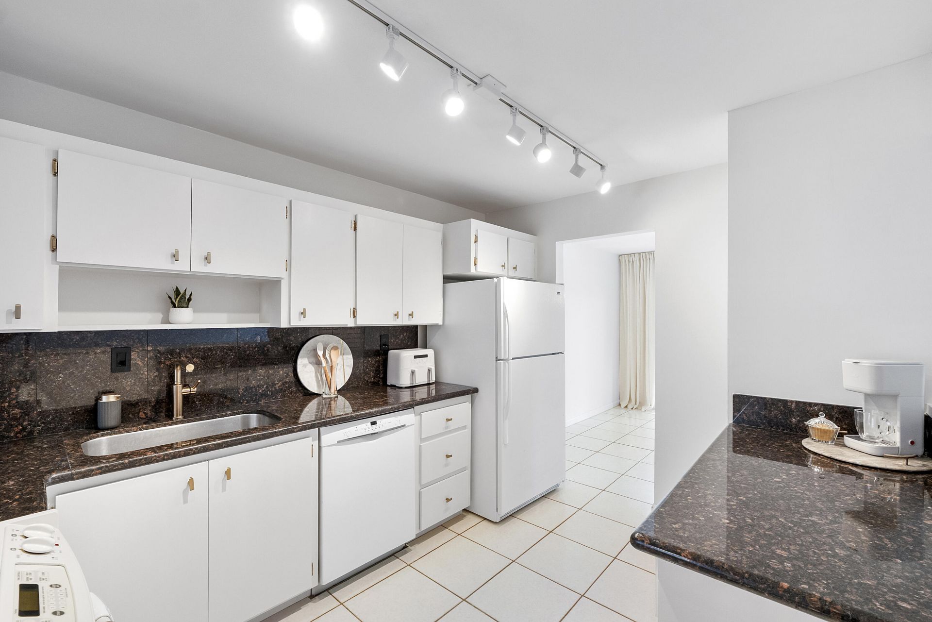 9717 N New River Canal Road, Unit 409, Plantation, FL 33324 Photo