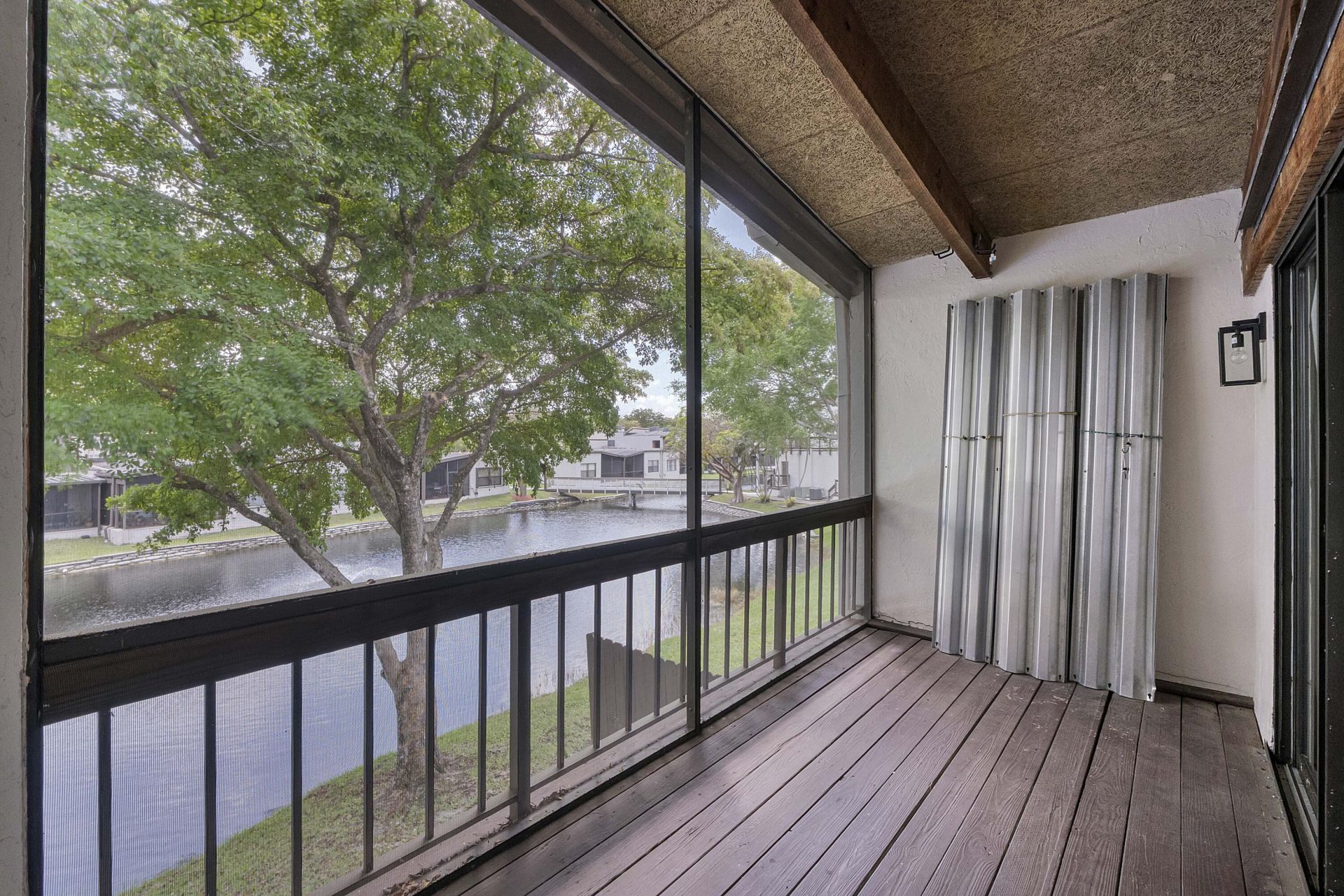 9717 N New River Canal Road, Unit 409, Plantation, FL 33324 Photo