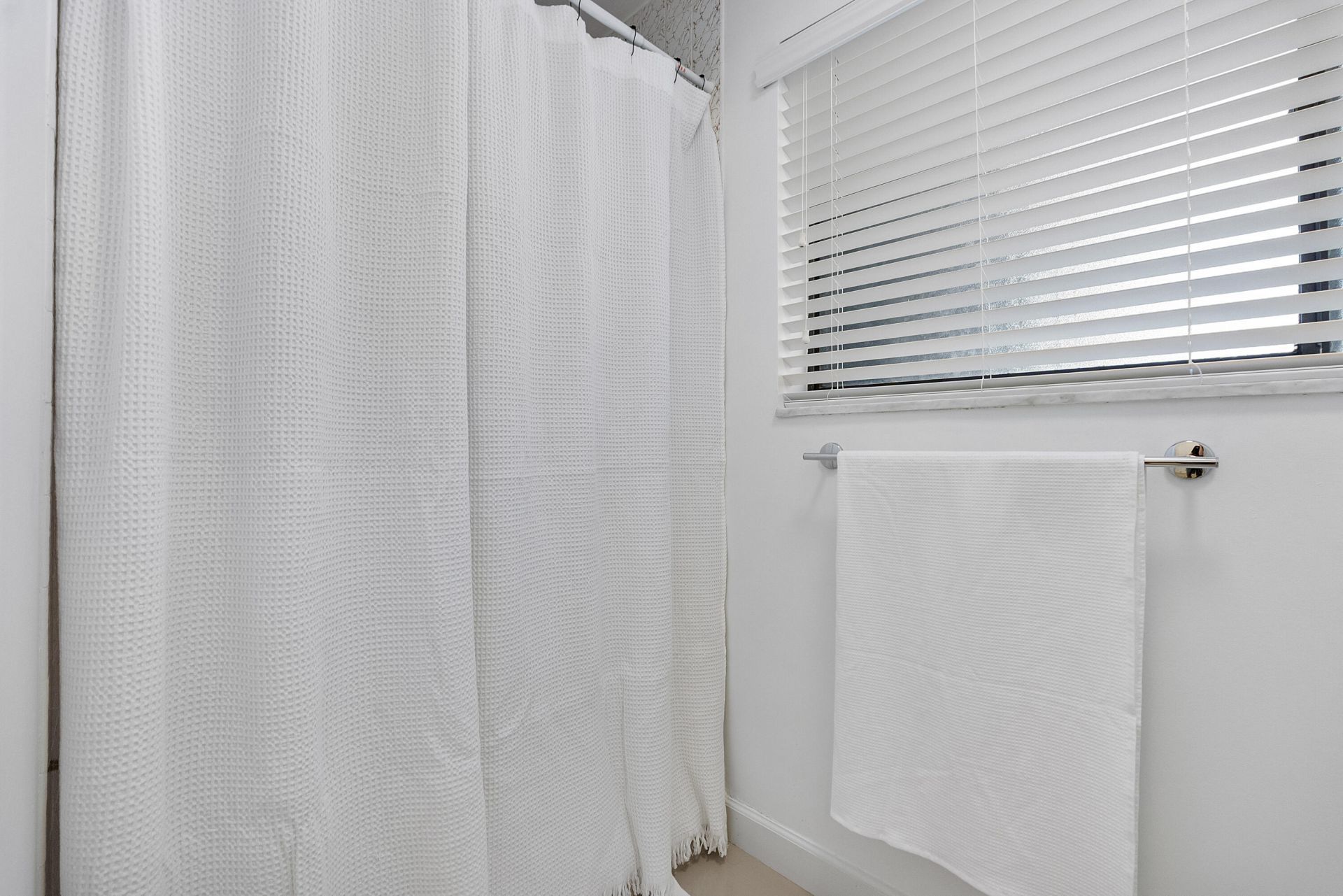 9717 N New River Canal Road, Unit 409, Plantation, FL 33324 Photo