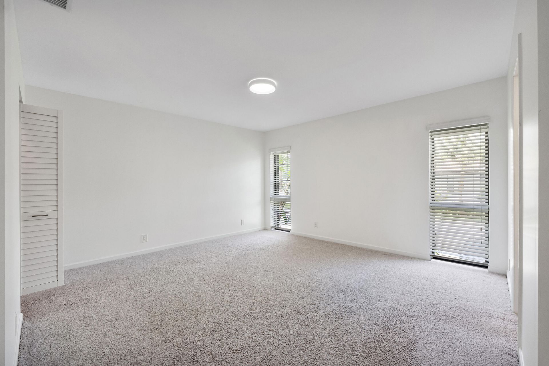 9717 N New River Canal Road, Unit 409, Plantation, FL 33324 Photo