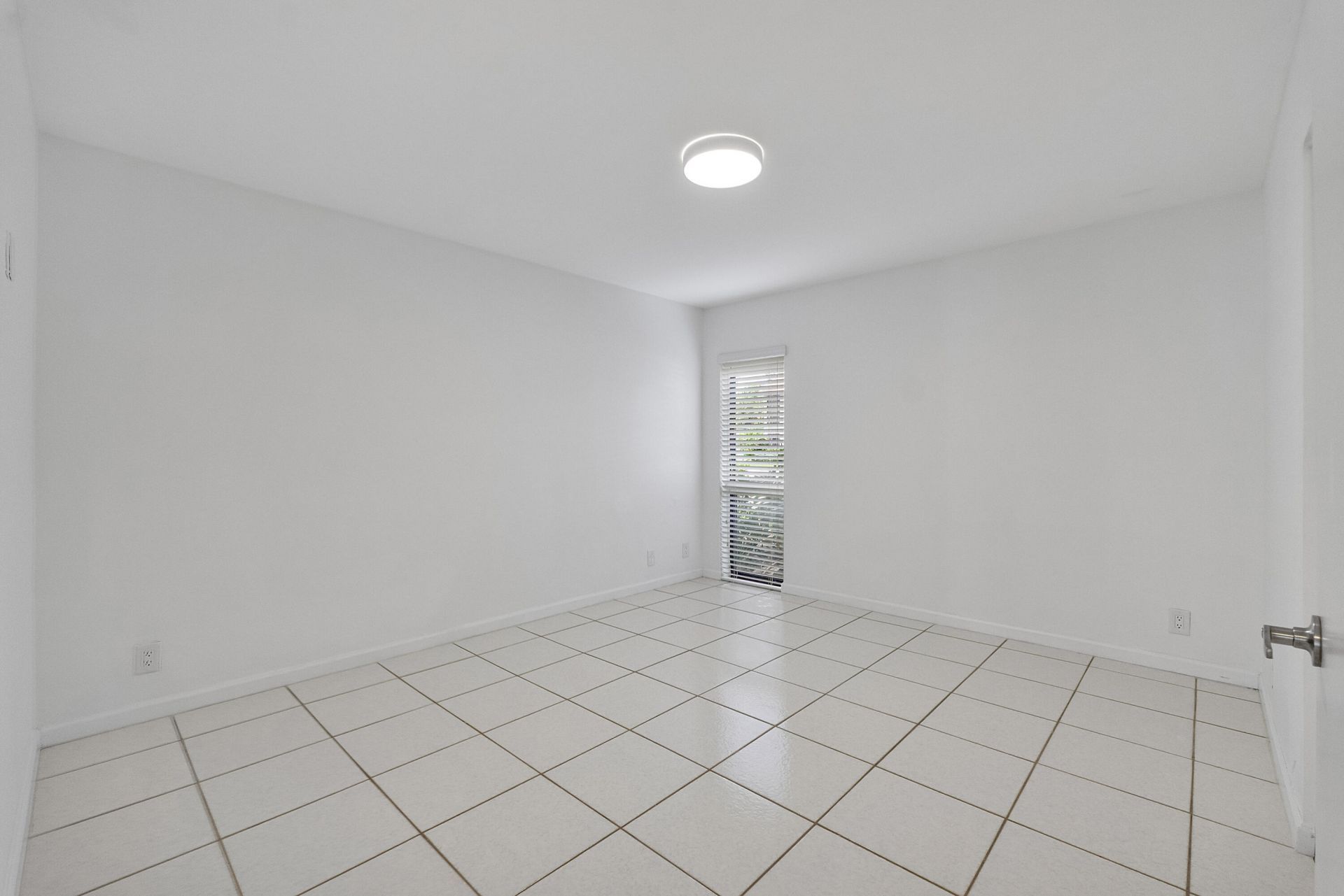 9717 N New River Canal Road, Unit 409, Plantation, FL 33324 Photo