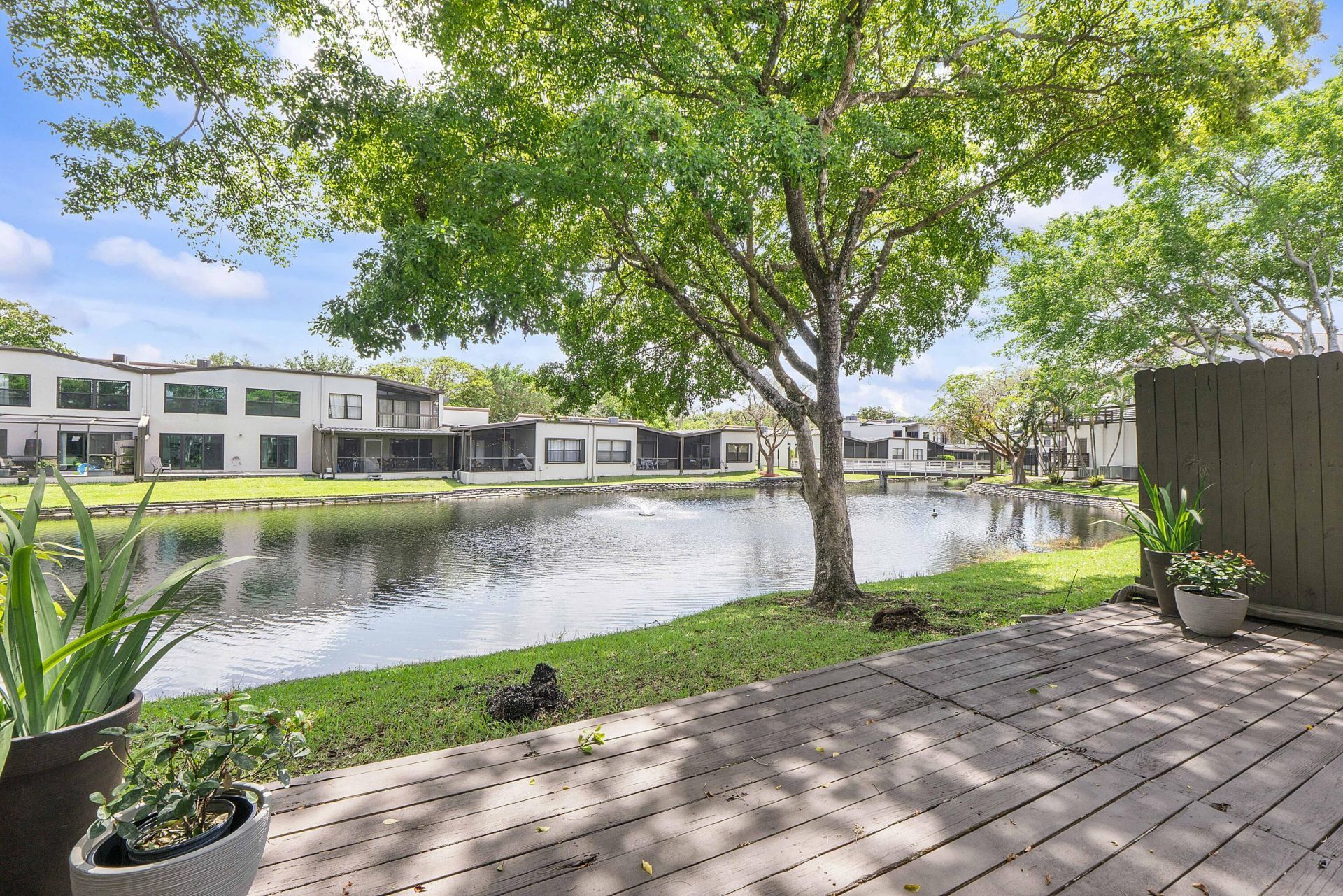 9717 N New River Canal Road, Unit 409, Plantation, FL 33324 Photo