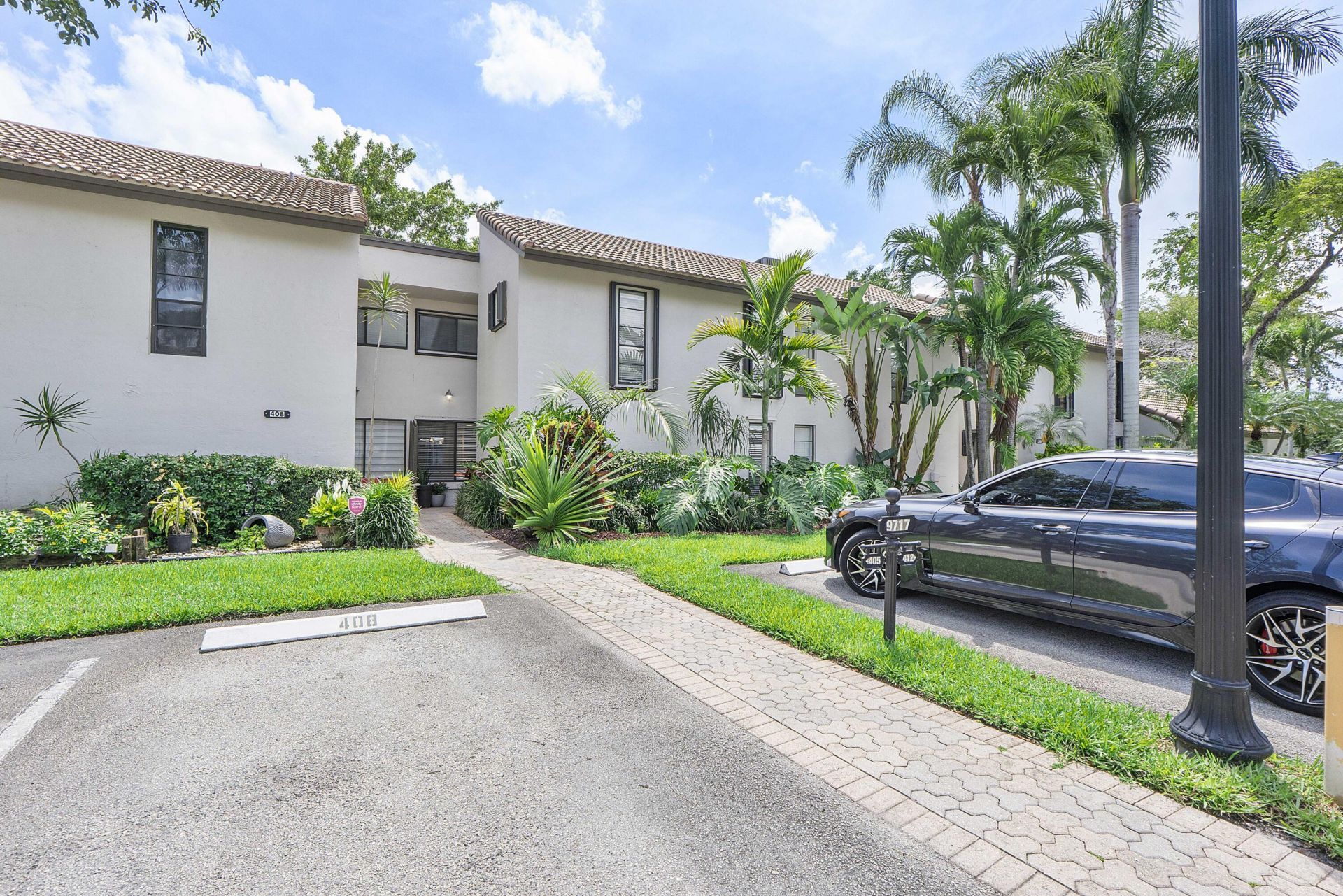 9717 N New River Canal Road, Unit 409, Plantation, FL 33324 Photo