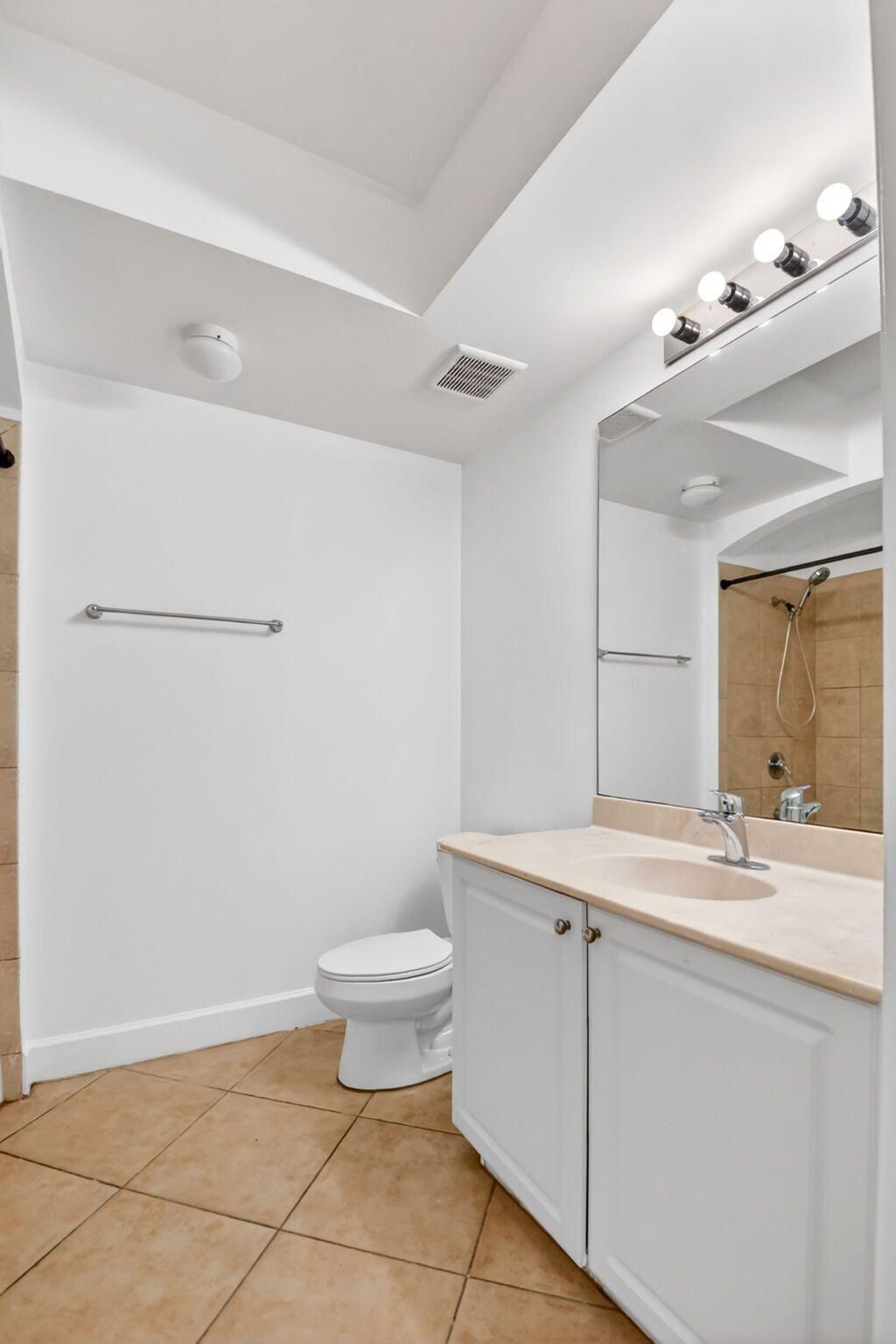 1660 Renaissance Commons Boulevard, Unit 2626, Boynton Beach, FL 33426 Photo