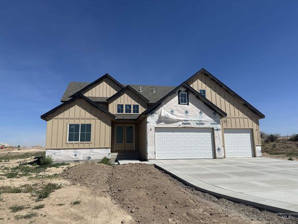 3035 Lake View Ct, Twin Falls, ID 83301
