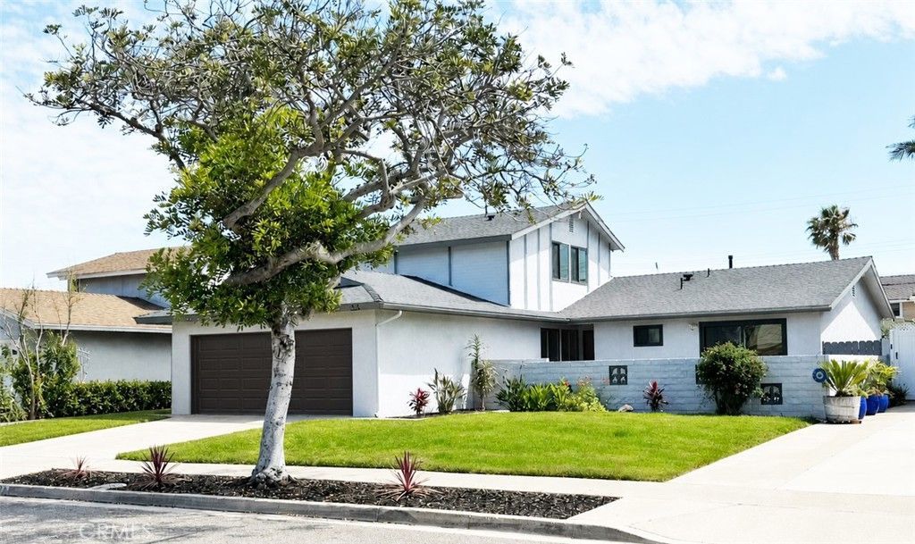 9404 El Blanco Avenue, Fountain Valley, CA 92708 Main Photo