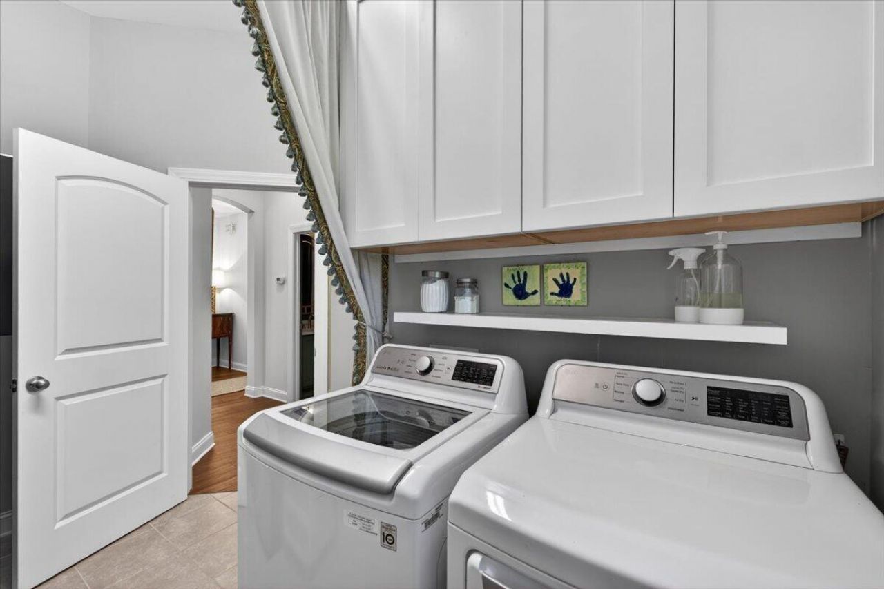 3645 Moonglow Drive Photo 36