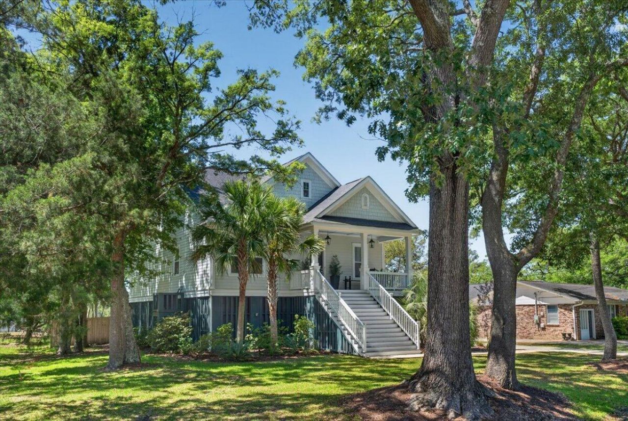 3645 Moonglow Drive Photo 4