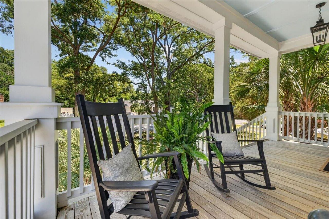 3645 Moonglow Drive Photo 6