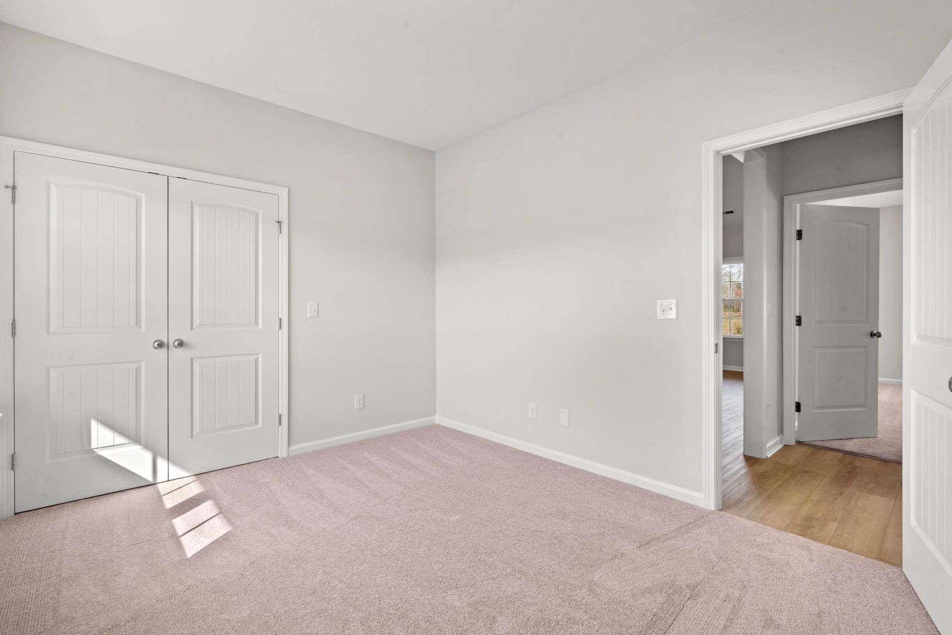 1000 Cypress Shoal Dr. Photo 10