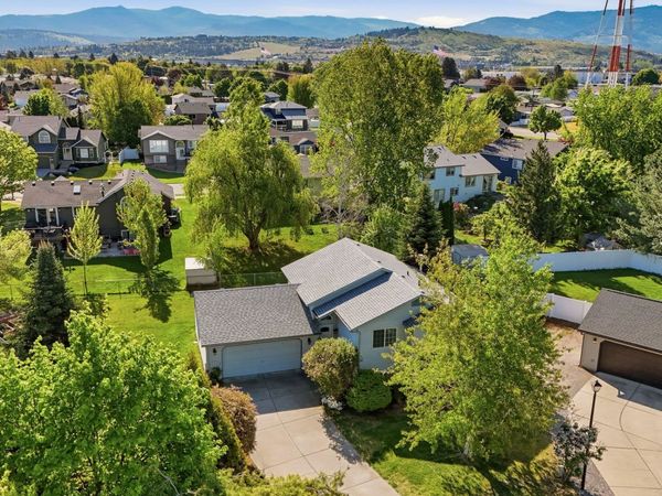 18924 E Augusta Ln, Greenacres, WA 99016