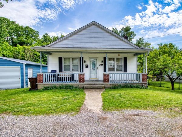 612 E 7th Street, Manchester, OH 45144