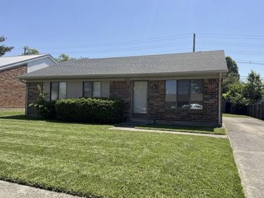 3428 Woodspring Drive, Lexington, KY 40515