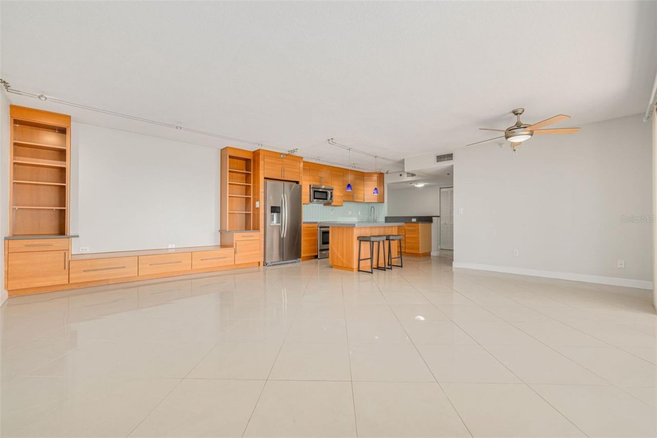 7432 Sunshine Skyway Lane S, Unit 704, Saint Petersburg, FL 33711 Photo