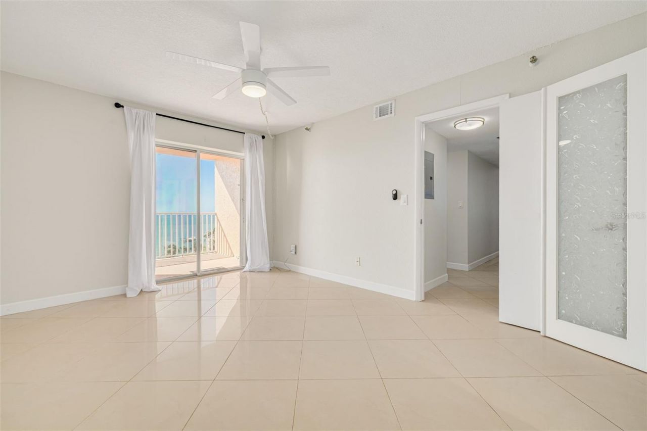 7432 Sunshine Skyway Lane S, Unit 704, Saint Petersburg, FL 33711 Photo