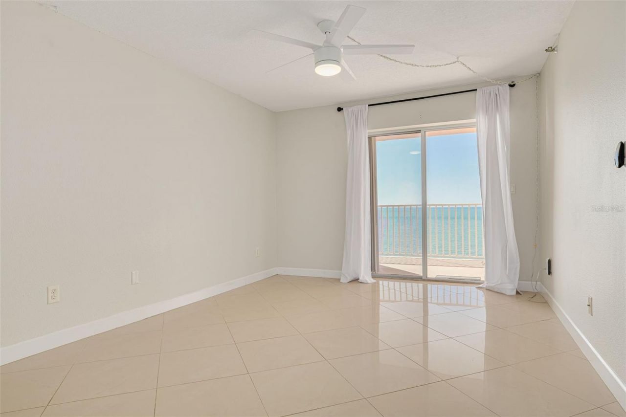 7432 Sunshine Skyway Lane S, Unit 704, Saint Petersburg, FL 33711 Photo