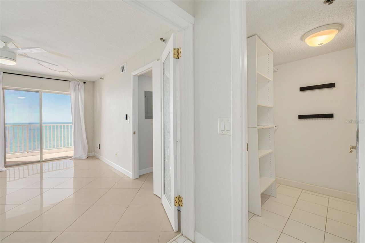 7432 Sunshine Skyway Lane S, Unit 704, Saint Petersburg, FL 33711 Photo