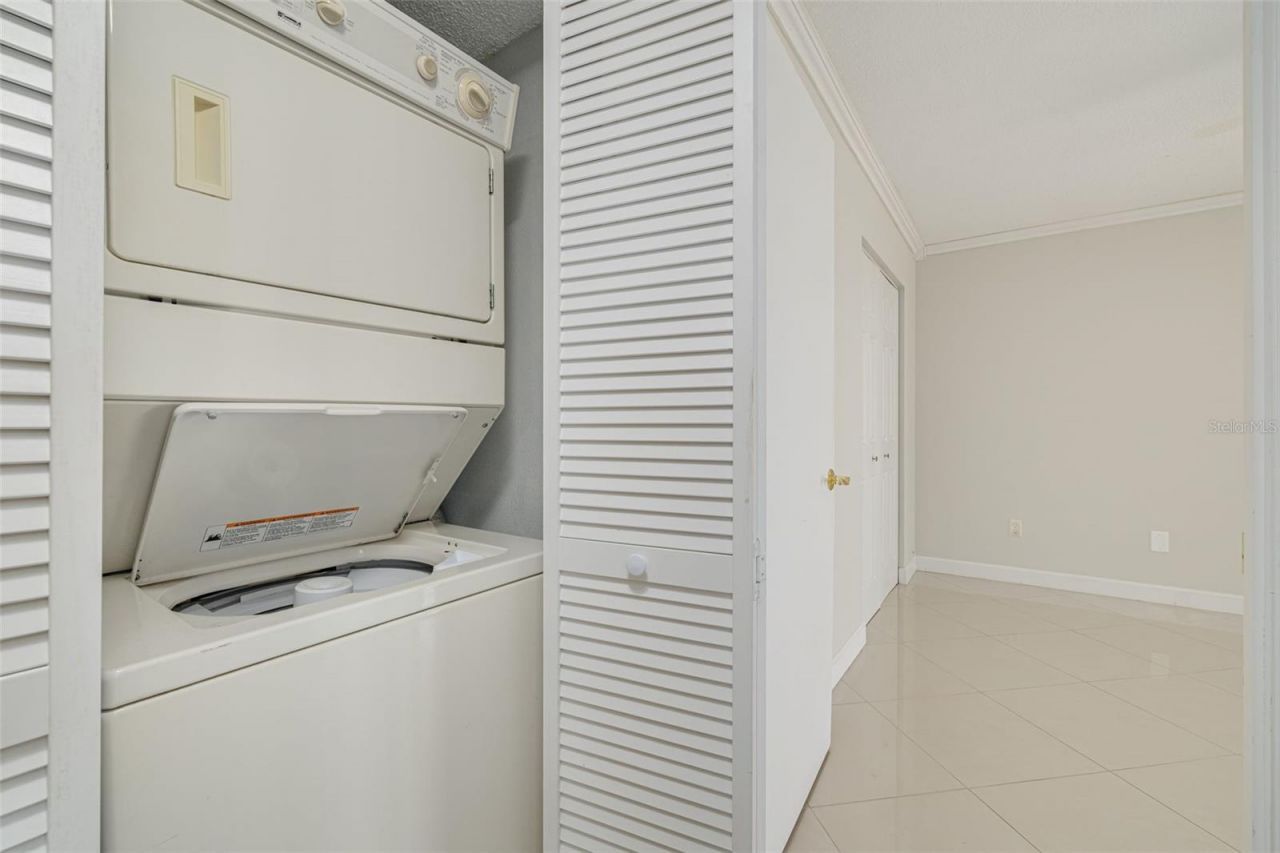 7432 Sunshine Skyway Lane S, Unit 704, Saint Petersburg, FL 33711 Photo