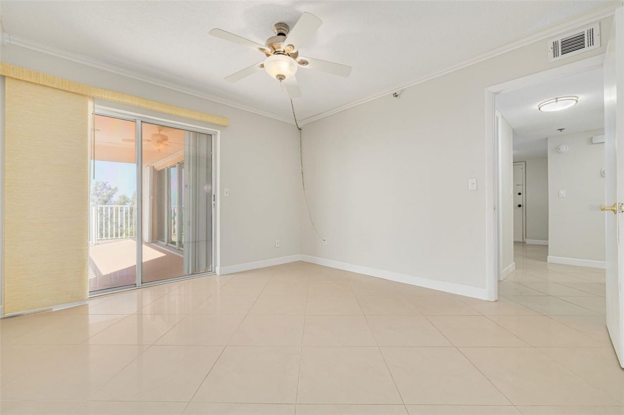 7432 Sunshine Skyway Lane S, Unit 704, Saint Petersburg, FL 33711 Photo