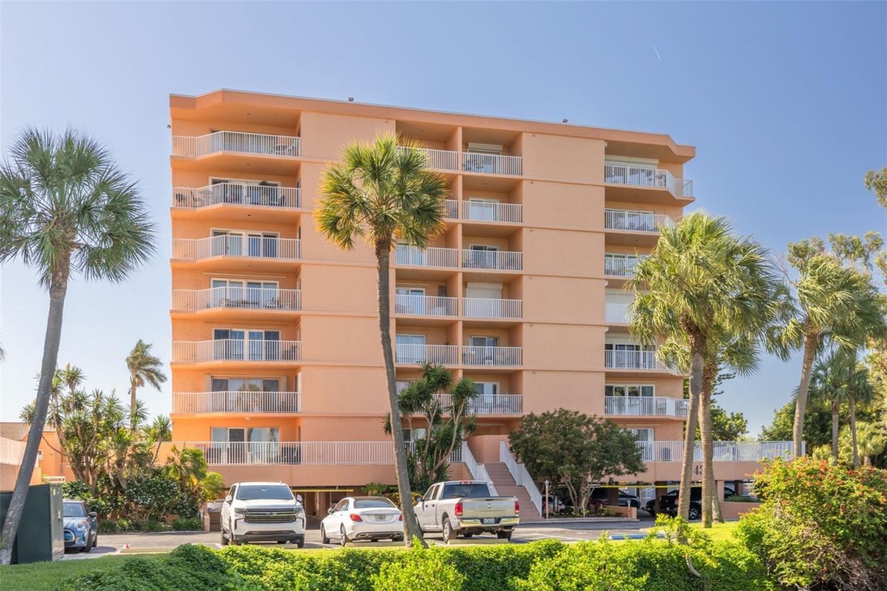 7432 Sunshine Skyway Lane S, Unit 704, Saint Petersburg, FL 33711 Photo