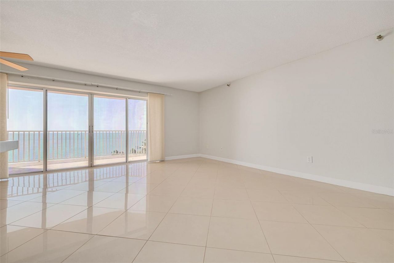 7432 Sunshine Skyway Lane S, Unit 704, Saint Petersburg, FL 33711 Photo