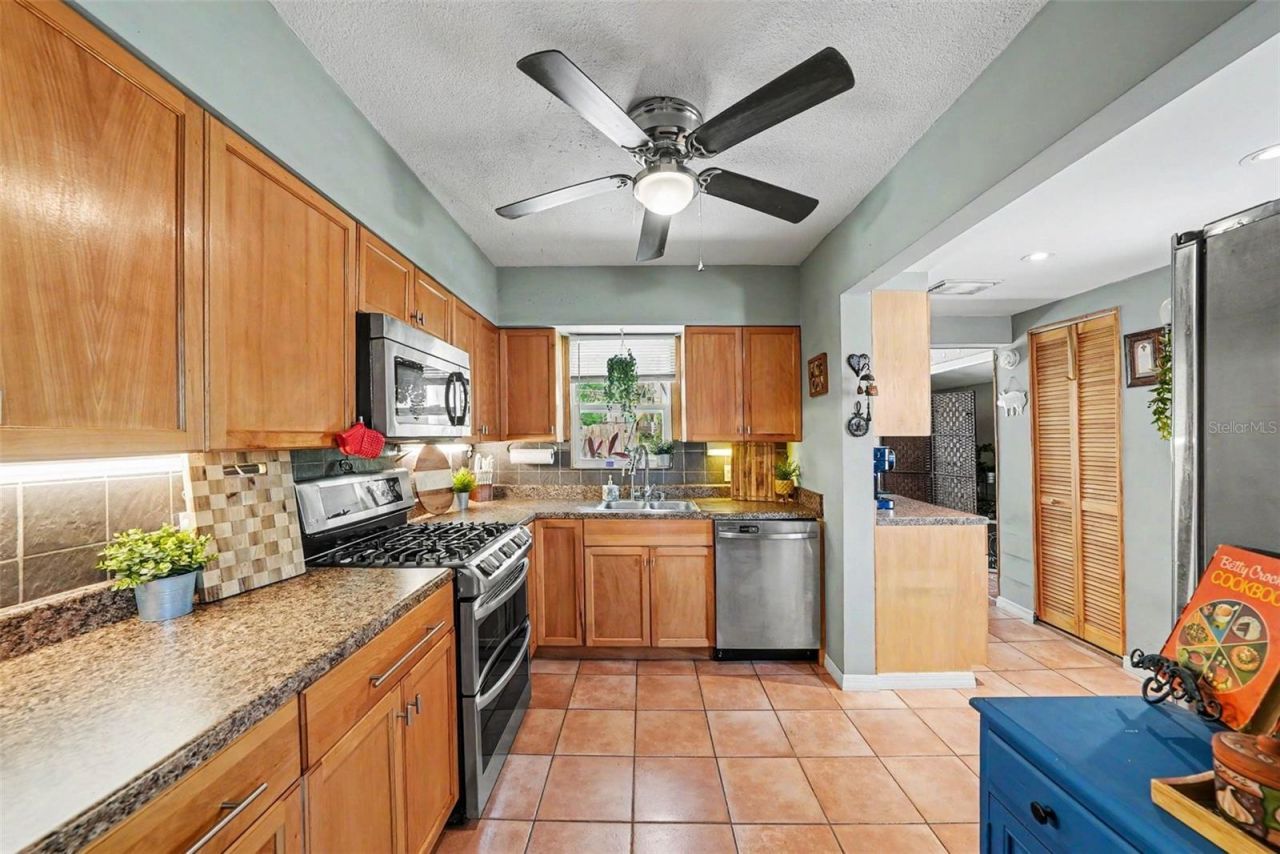 2827 9th Avenue N, Saint Petersburg, FL 33713 Photo