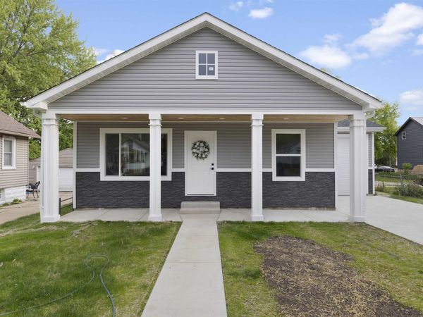 1212 Lincoln Avenue, ROCKFORD, IL 61102