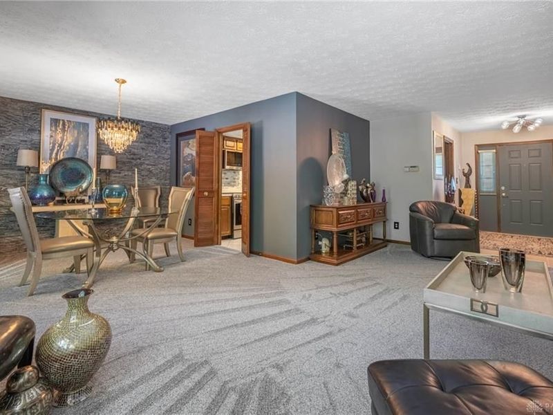 7821 Stanley Mill Drive, Centerville, OH 45459 Photo 5