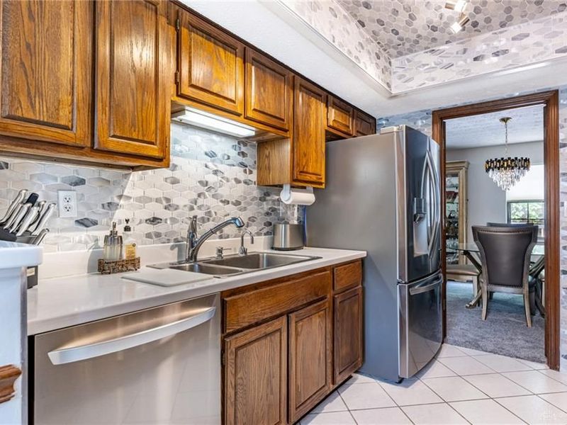 7821 Stanley Mill Drive, Centerville, OH 45459 Photo 9
