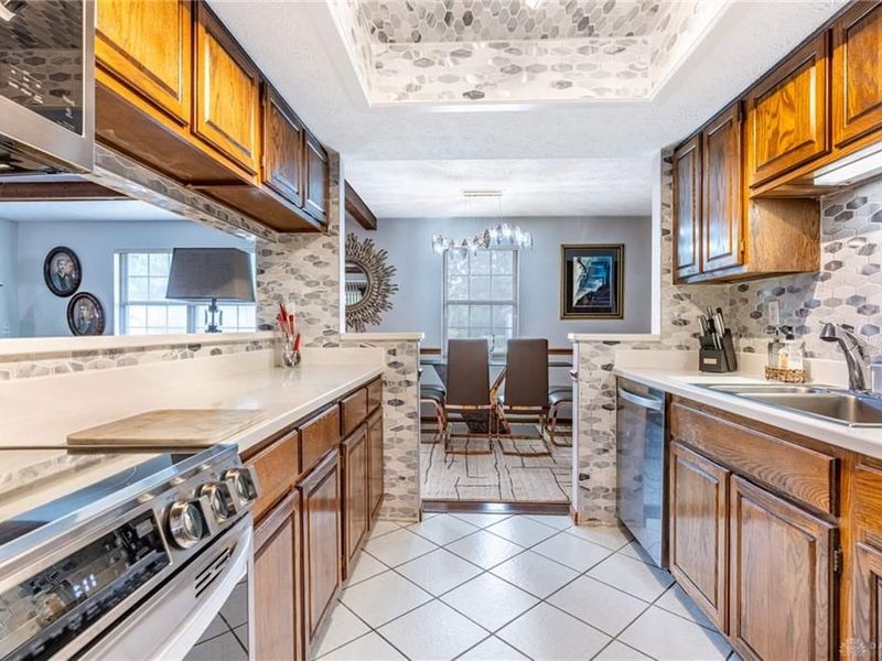 7821 Stanley Mill Drive, Centerville, OH 45459 Photo 9