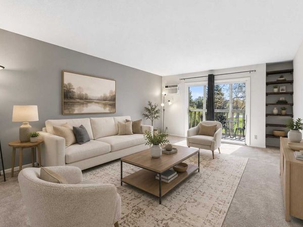 4045 Hodgson Road, Unit 211, Shoreview, MN 55126