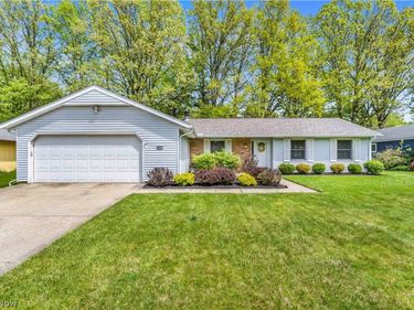 6151 Hickory Trail, North Ridgeville, OH 44039