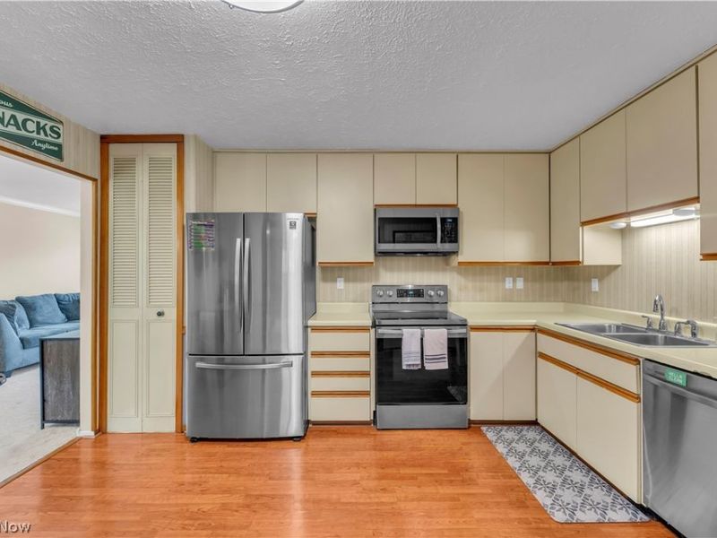 6151 Hickory Trail , North Ridgeville, OH 44039 Photo 10