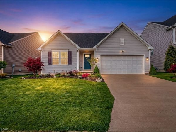 2135 Farroni Drive , Willoughby, OH 44094