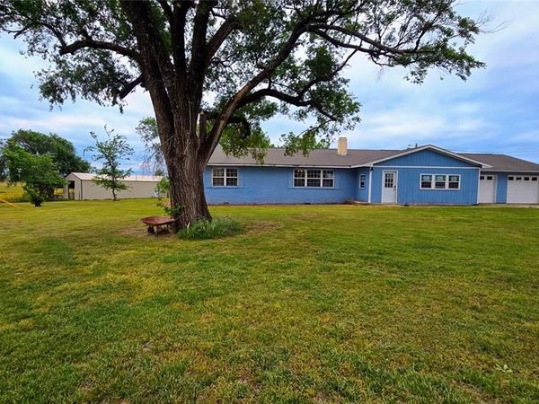 11102 N 368 Road, Okemah, OK 74859