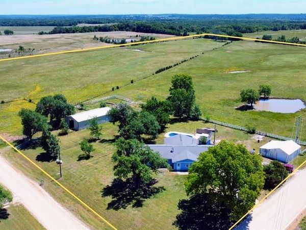 11102 N 368 Road, Okemah, OK 74859