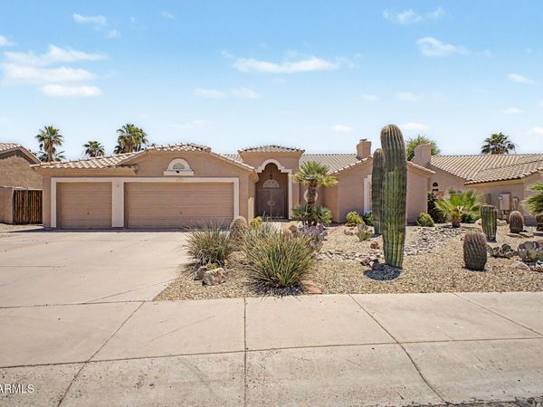649 W MUIRWOOD Drive, Phoenix, AZ 85045