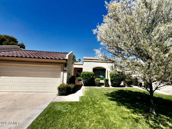 9734 W KERRY Lane, Peoria, AZ 85382