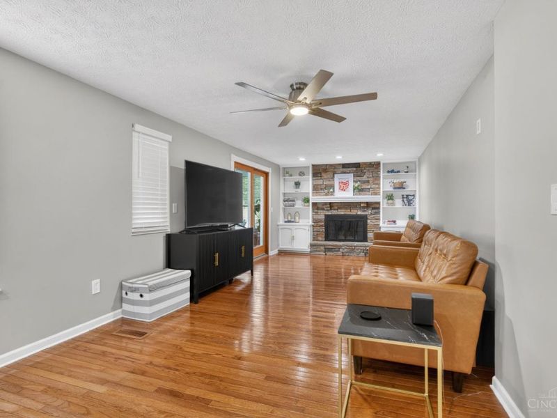 831 Massachusetts Drive, Union Twp, OH 45245 Photo 11