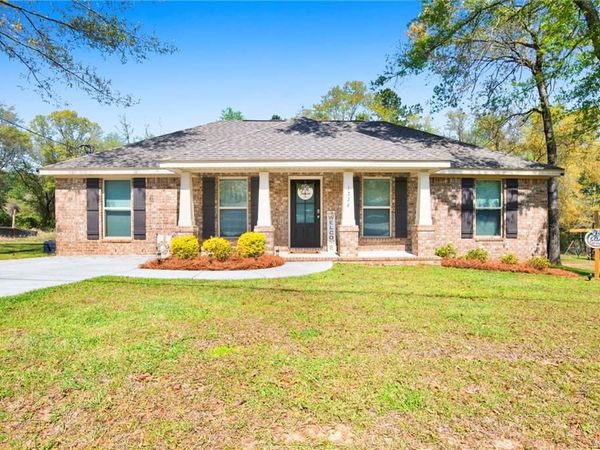 1236 Timber Creek Drive S, Axis, AL 36505