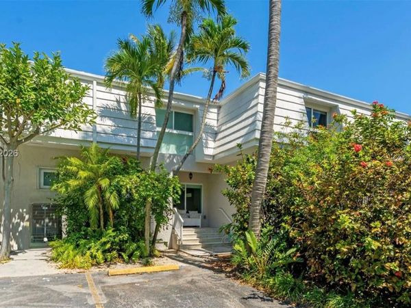 232 Sea View Dr, Unit 108, Key Biscayne, FL 33149