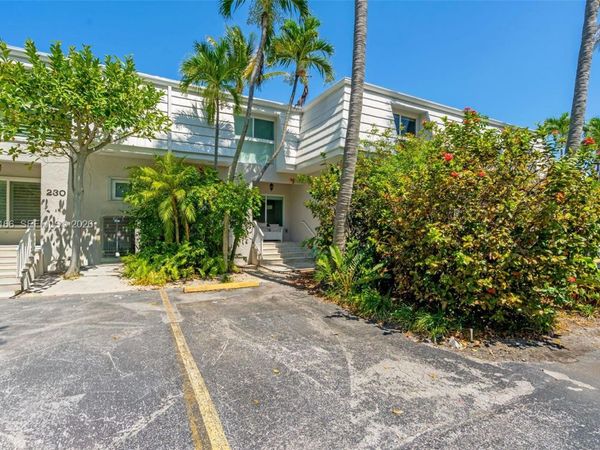 232 Sea View Dr, Unit 108, Key Biscayne, FL 33149