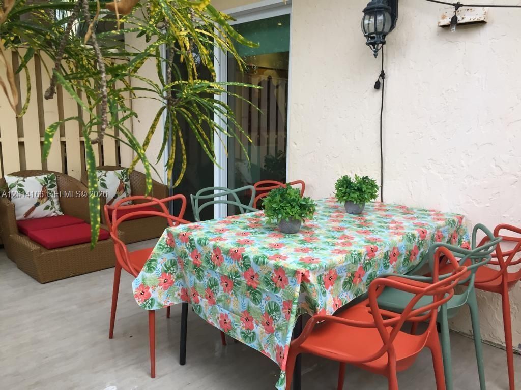 232 Sea View Dr, Unit 108, Key Biscayne, FL 33149 Photo