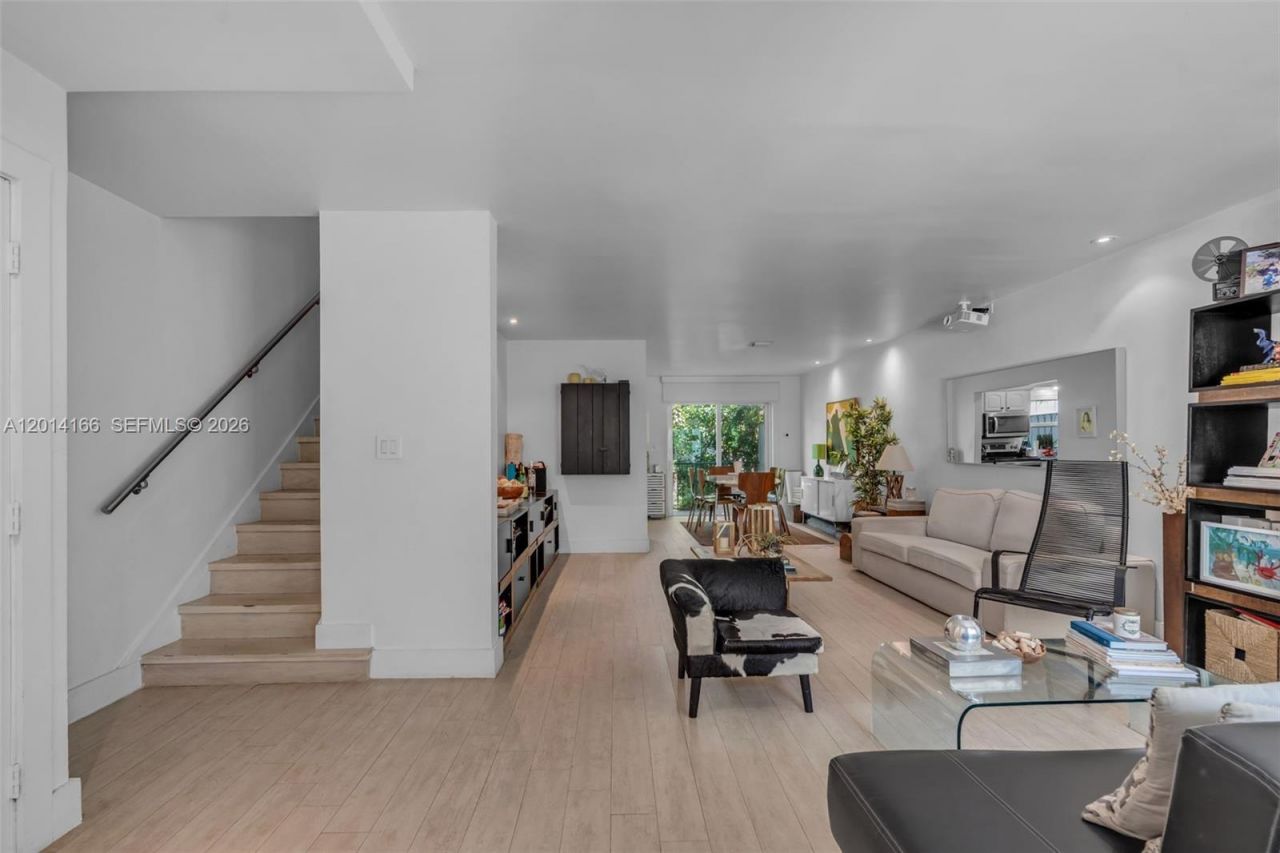 232 Sea View Dr, Unit 108, Key Biscayne, FL 33149 Photo