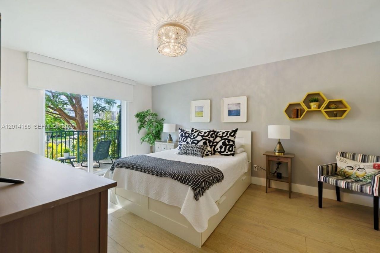 232 Sea View Dr, Unit 108, Key Biscayne, FL 33149 Photo