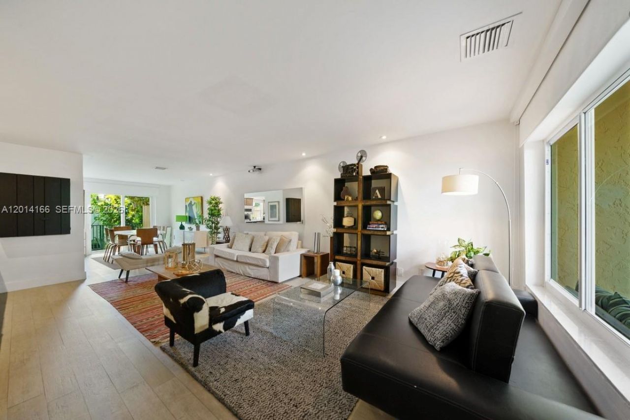 232 Sea View Dr, Unit 108, Key Biscayne, FL 33149 Photo