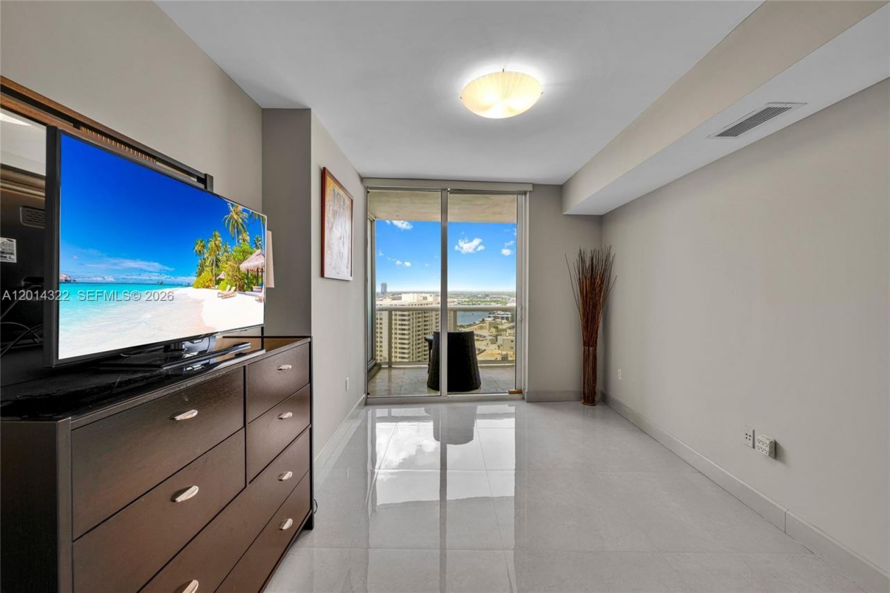 1800 S Ocean Dr , Unit 2007, Hallandale Beach, FL 33009 Photo